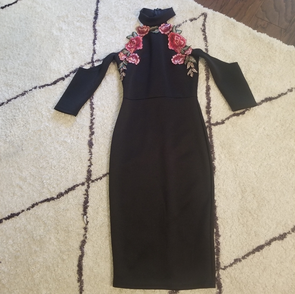 LBD Black Choker Rose Applique Cold Shoulder Fitted Dress S